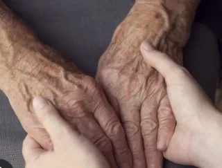 Cuidado de adulto mayor