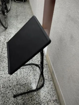 Mesita auxiliar plegable negra