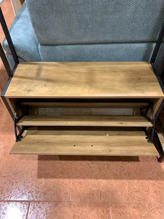 Zapatero con colgador metálico y madera