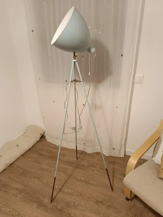 Lampada da Terra in Metallo Verde a Treppiede