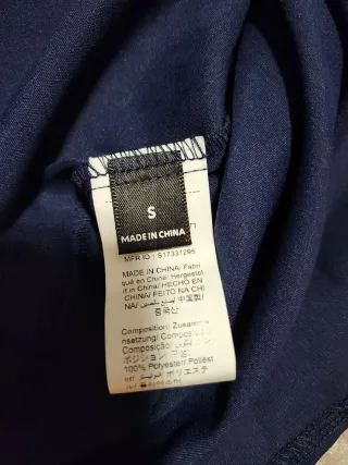 Camisa azul con encaje