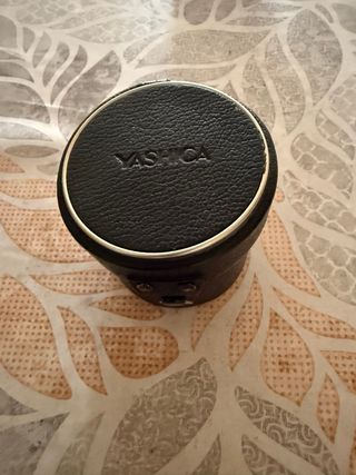 Objetivo Yashica 28mm