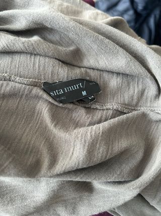 Camiseta Sita Murt verde cuello alto