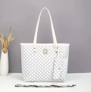 Mala de senhora rosa