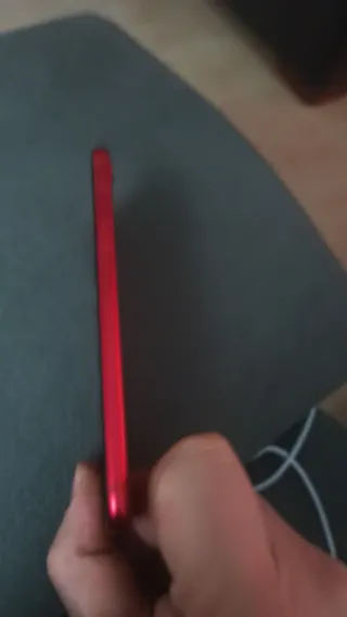 iPhone SE Rosso 64 GB