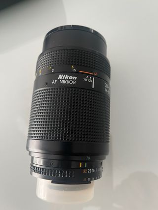 Teleobjetivo Nikon AF NIKKOR 70-210mm