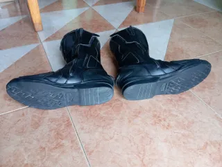 Botas para moto, marca Course Talla 45