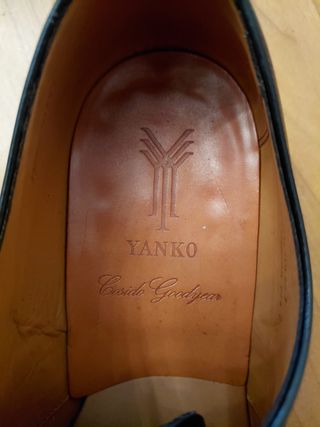 ZAPATOS DE VESTIR YANKO Nº41.5