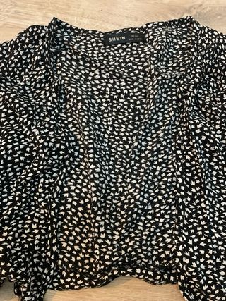 Blusa corta SHEIN estampada