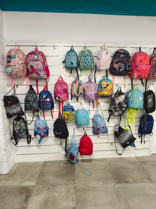 Panel expositor de madera