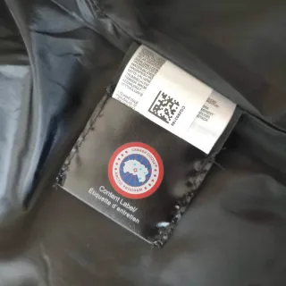 Chaleco Canada de plumas Goose Rojo