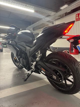 Honda CBR500R ABS Negra