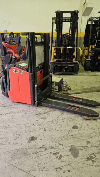 Apilador Linde L16AP 2011