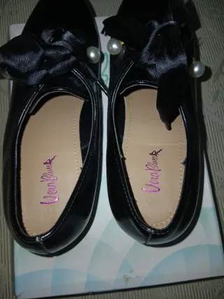 Mocassini neri con perle