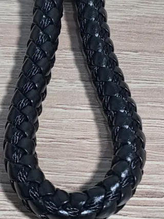 Llavero trenzado negro con logo FIAT 500