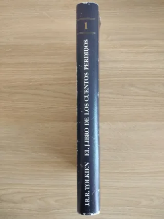 El libro de los Cuentos Perdidos I. Tolkien.