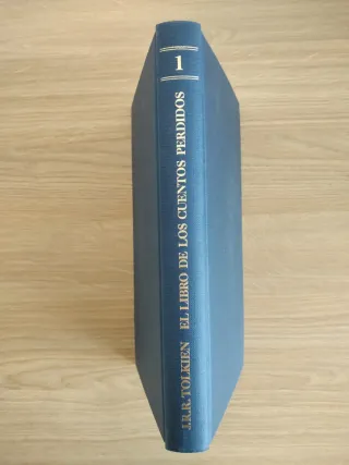 El libro de los Cuentos Perdidos I. Tolkien.