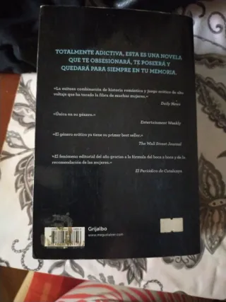 CINCUENTA SOMBRAS DE GREY