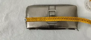 Pochette portafogli effetto metallizzato