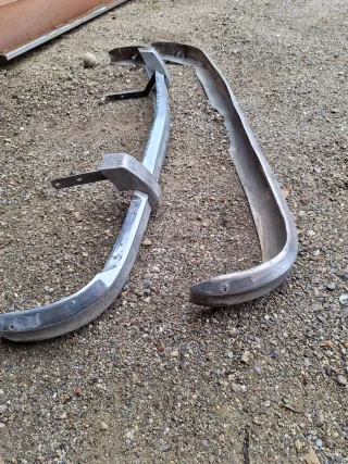 Paragolpes Renault 8