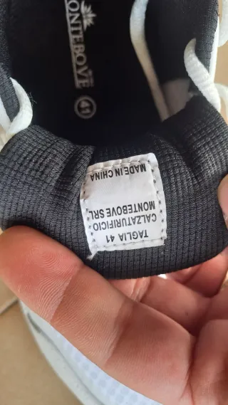 Scarpe sportive uomo taglia 41. Come nuove