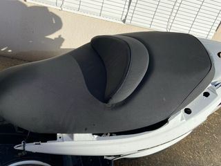 Asiento Suzuki Burgman 200