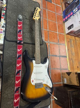Replica Fender Stratocaster Guitarra Eléctrica