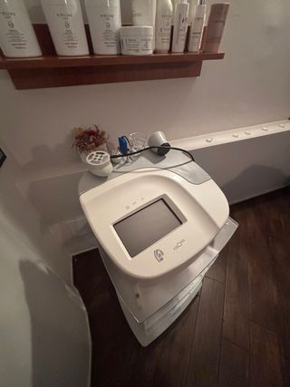 Apparecchiatura estetica professionale