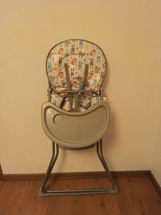 Trona infantil con estampado de animales