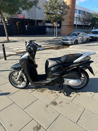 Honda SH 300 Scooter Automática