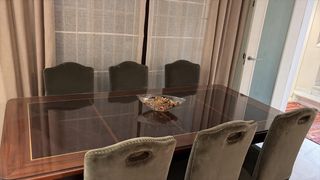 Mesa caoba con limoncillo y 6 sillas