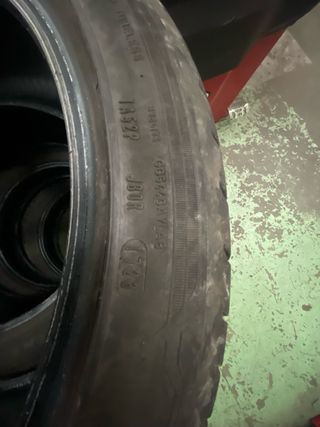 Neumáticos 245/40 R18 93H