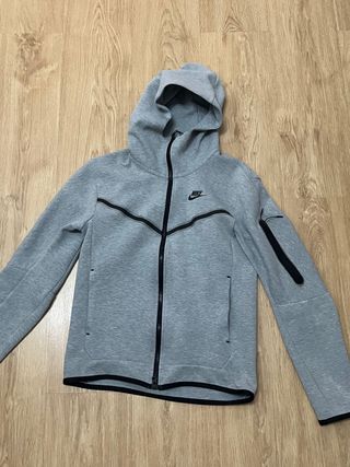 Sudadera Nike Tech Gris