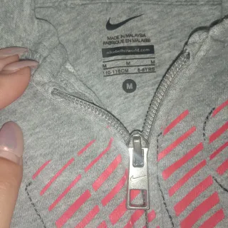 Felpa Nike Grigia con Stampa
