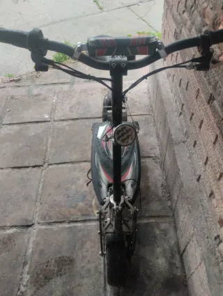 Patinete Eléctrico 2000W con Asiento