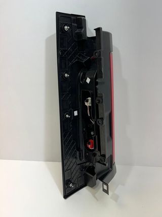 PILOTO TRASERO DERECHO RENAULT TRAFIC 3