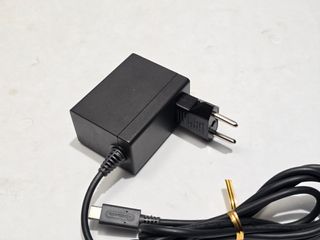 Cargador original Nintendo Switch cable enchufe