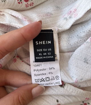 Body blanco flores manga larga