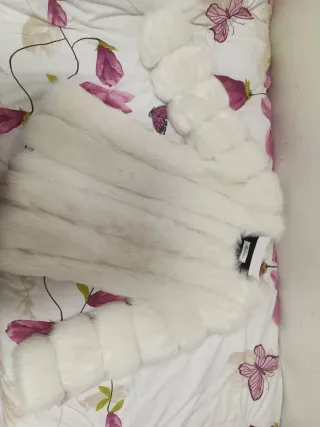 Pelliccia sintetica bianca