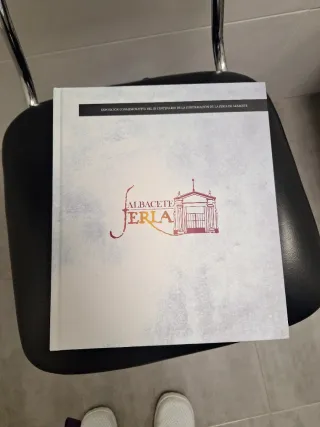 libro exposición conmemorativa del III centenario