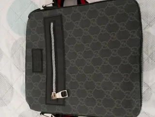 Bolso Gucci Negro Monogram