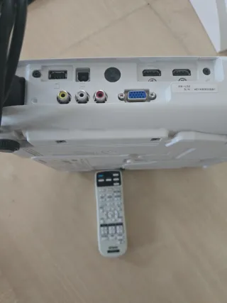 Proyector Epson EB-U32 Full HD