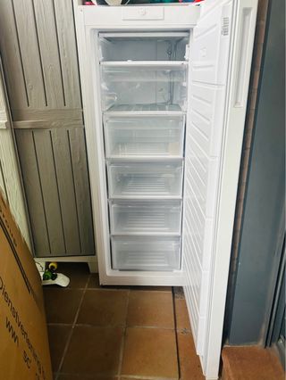 Congelador vertical ICECOOL