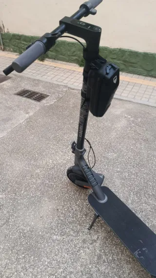 Patinete Eléctrico Gris Xiaomi scooter 4 ultra