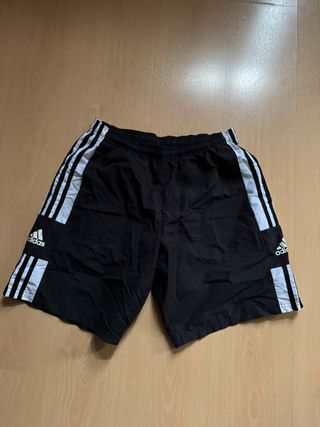 Pantalón corto Adidas negro