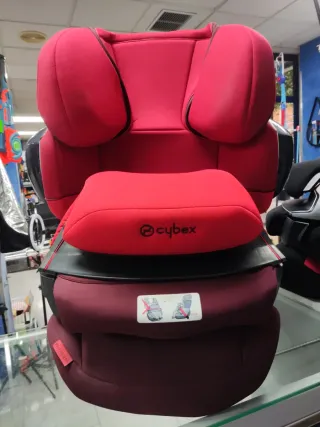 Silla de coche Cybex roja