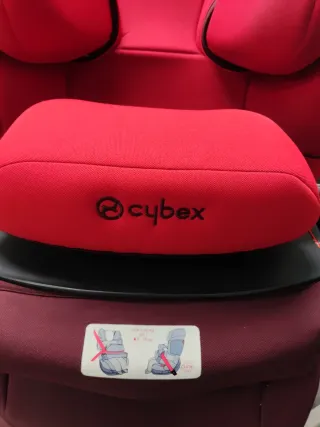 Silla de coche Cybex roja