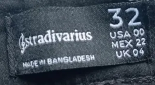 Pantalón vaquero negro de pitillo