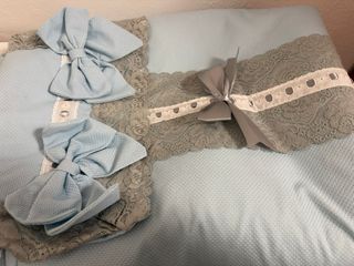 Sacco per fasciatoio invernale per neonati blu con fiocchi