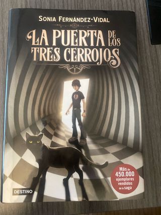 La puerta de los tres cerrojos